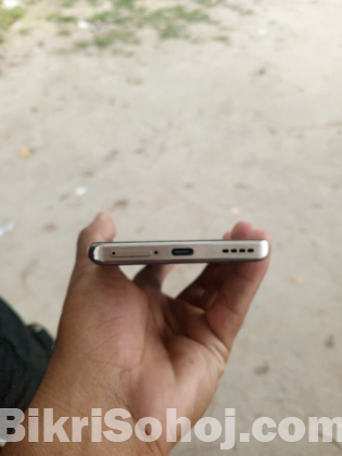 Realmi 12pro plus
